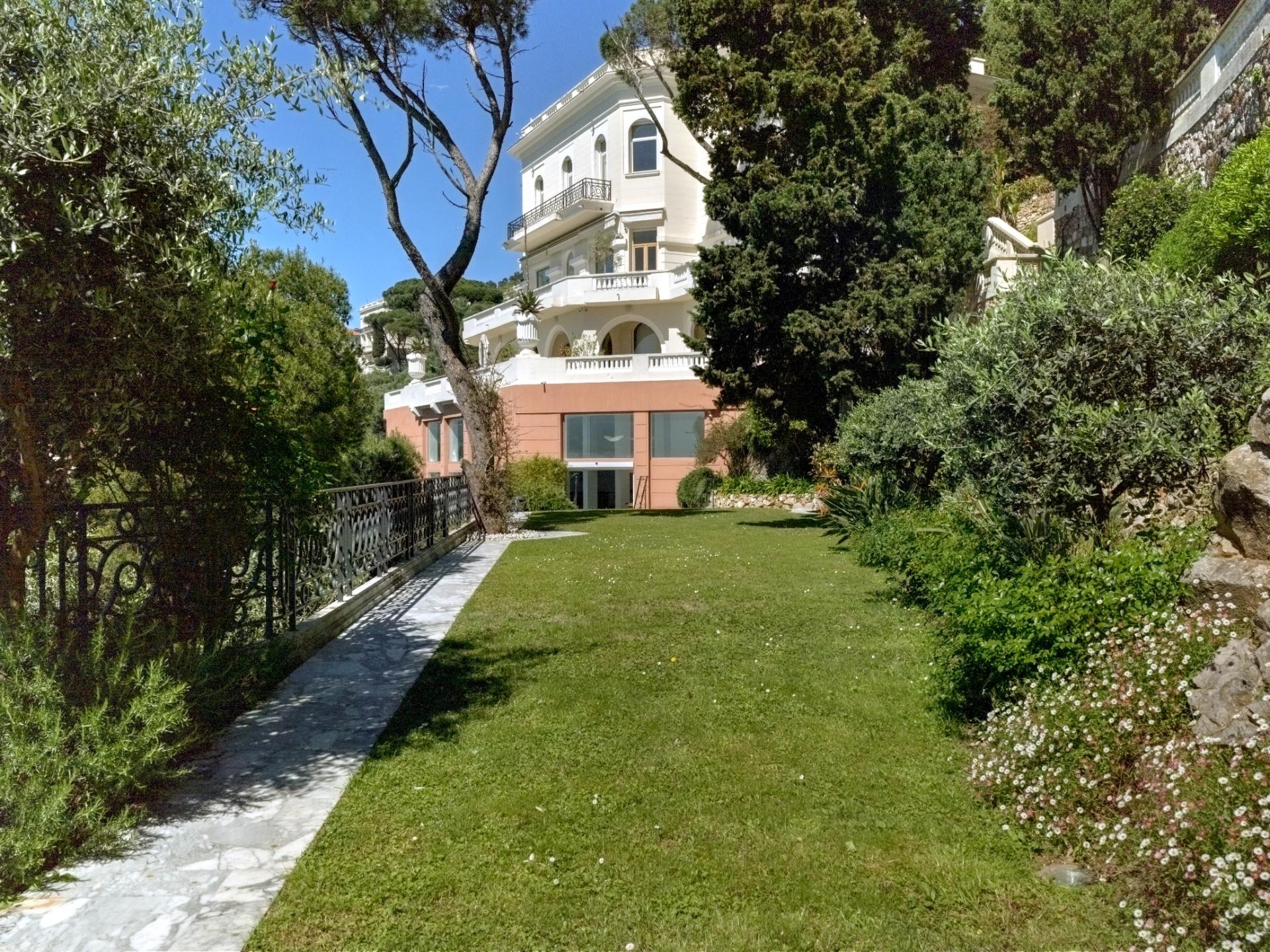 APARTMENT FOR SALE MONT BORON NICE, Sea View, Port of Nice Photo Gallery